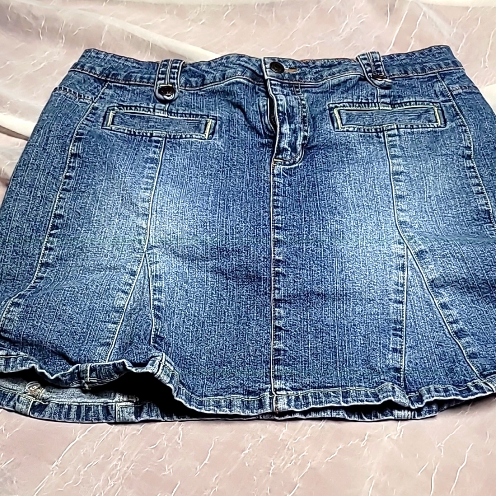 Woman's jean skirt